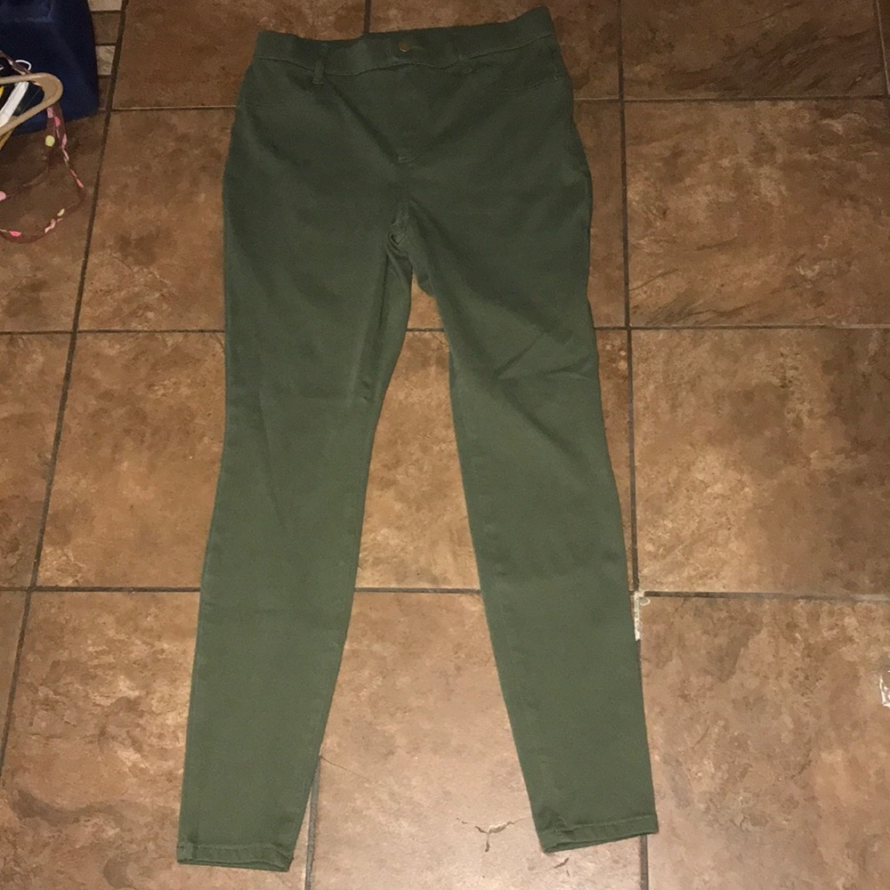 Women’s Olive Jeggings